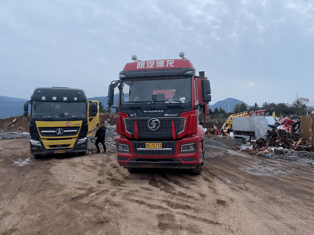 混入车队企图"蒙混过关"?分别被罚一万元_建筑_垃圾_渣土