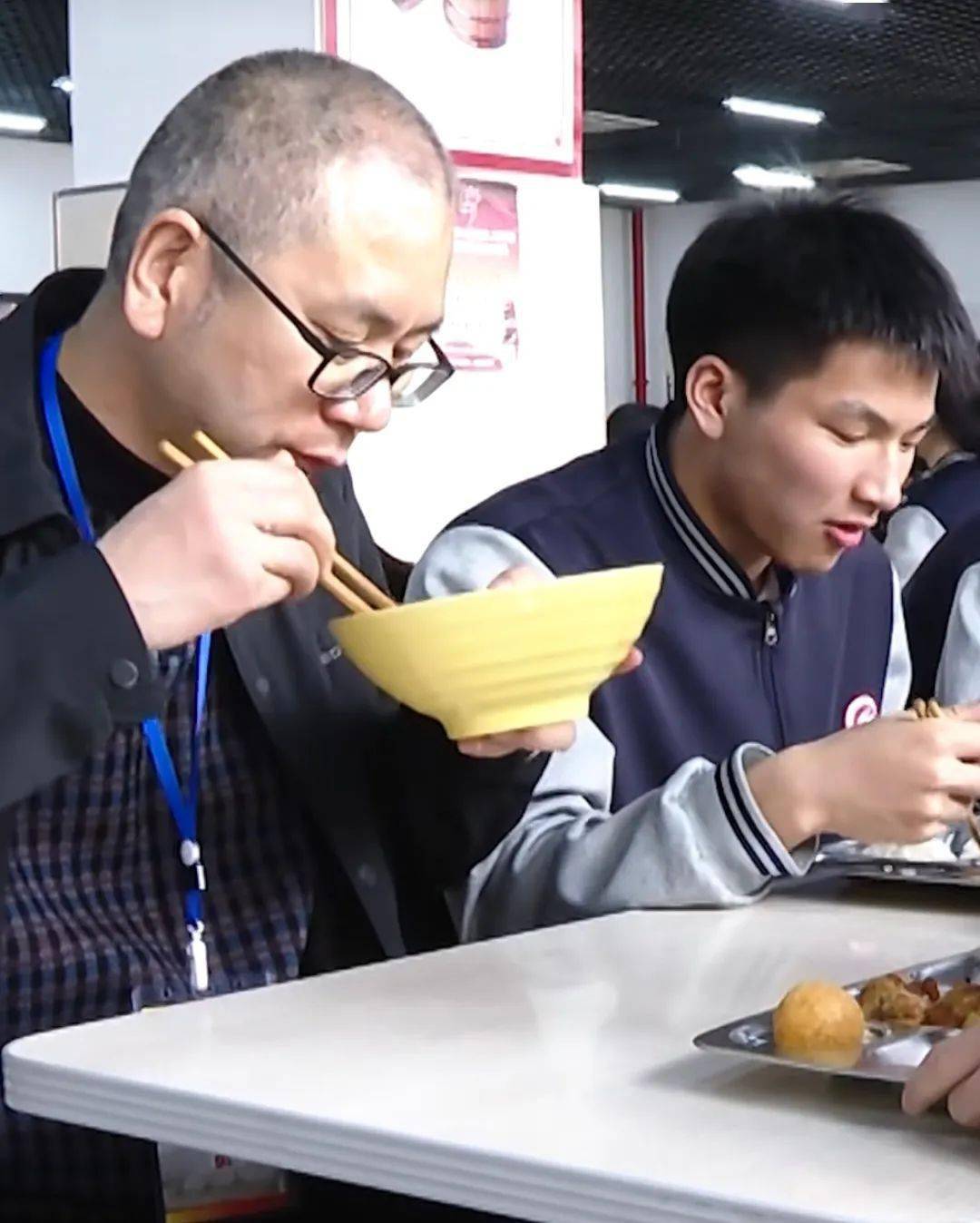 3楼的牛肉面郧阳中学的美食网友纷纷回复想吃视频一出市郧阳中学