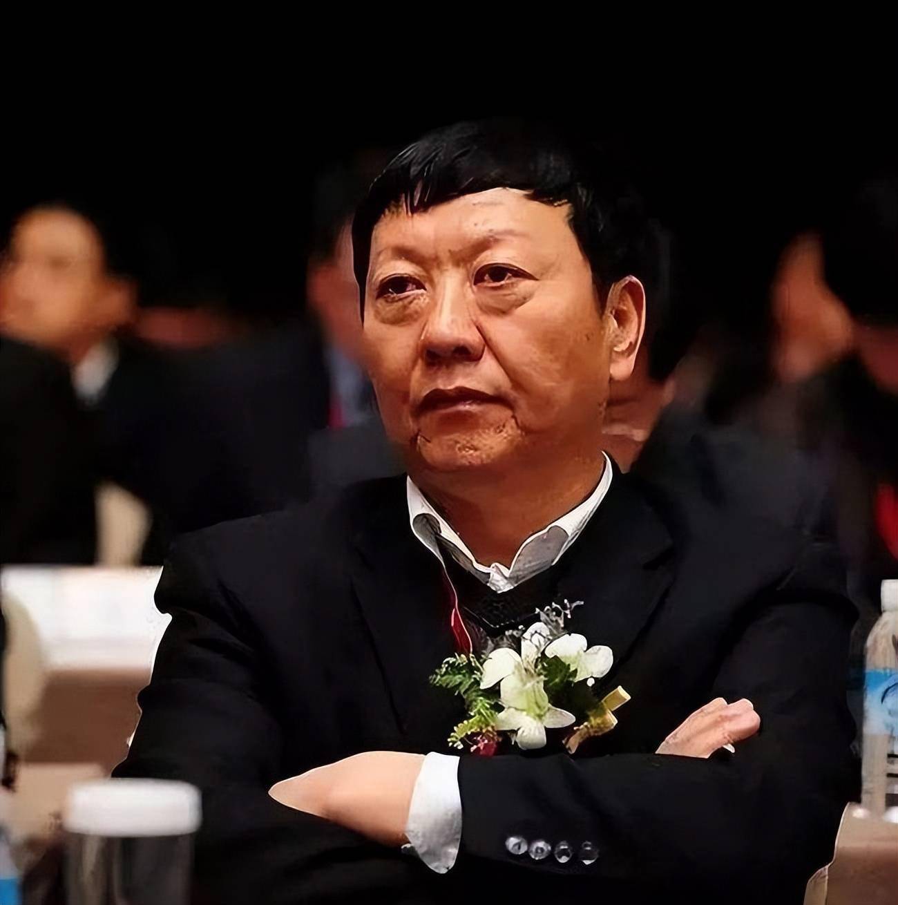 牛根生:41岁离开伊利,创建蒙牛与老东家掰手腕,如今去哪儿了?