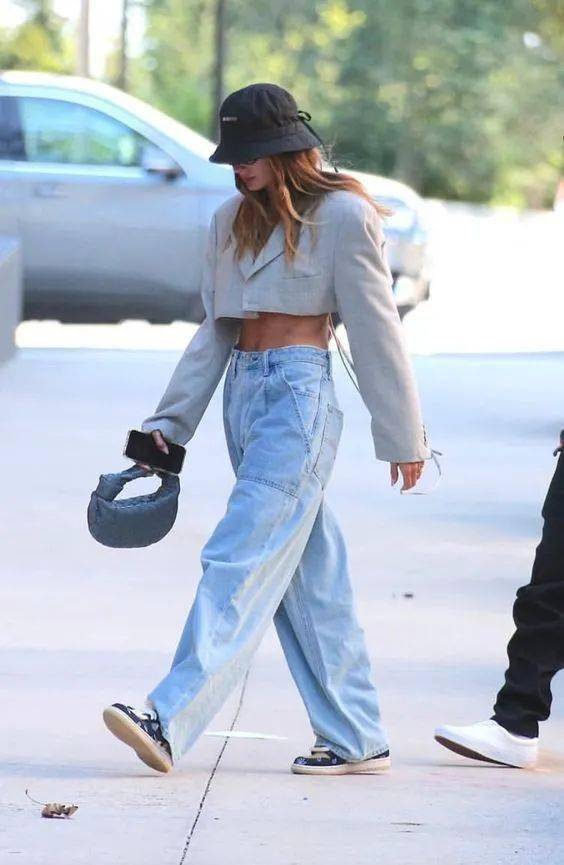 圆肩厚背怎么穿