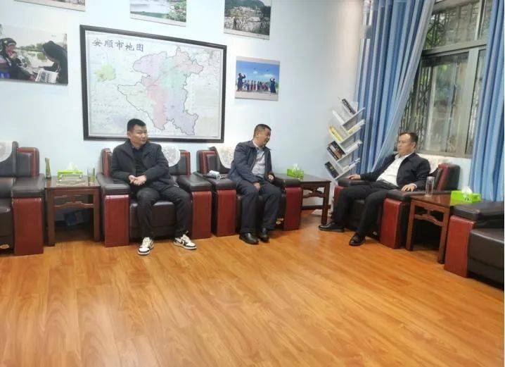 刘文觉会见中国华电集团考察团一行_镇宁_自治县_发展