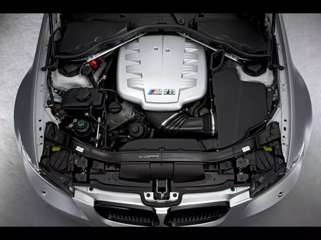 从e46m3到e92m3两台宝马最强的自然吸气引擎两辆最棒的mpower
