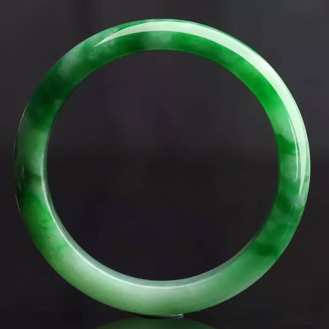 咸丰皇帝送慈禧太后的这条手镯损坏12万只手镯才做成