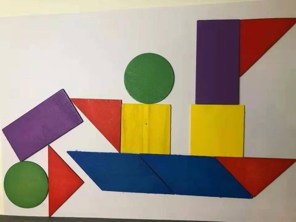 数学实践活动"平面图形创意设计"大赛_成思维_海豚_七巧板