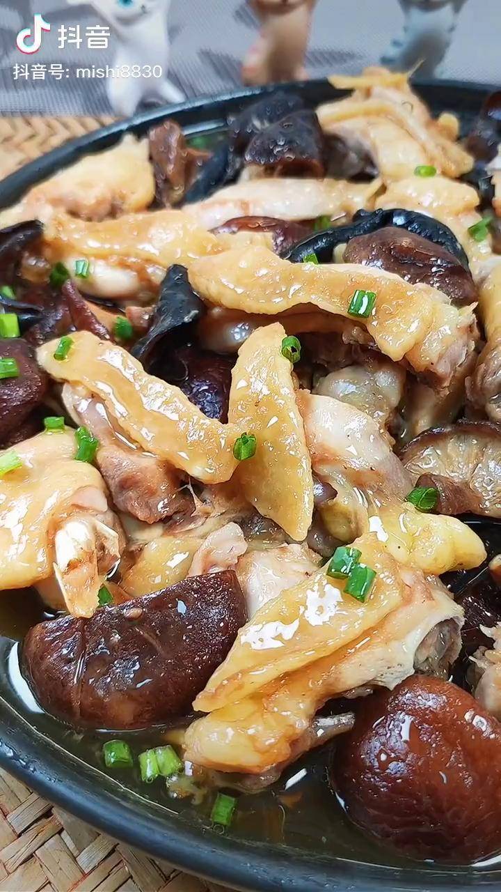 广东家庭必备下饭菜冬菇云耳蒸鸡鲜香滑嫩简单又美味抖音美食创作人