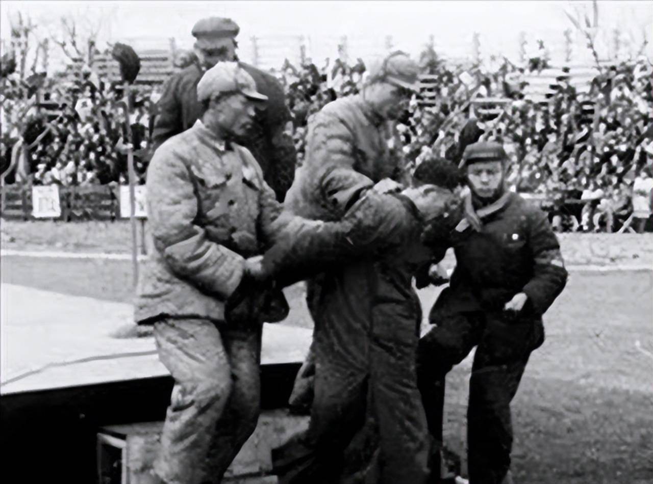 1951年,一名被捕特务供出害死杨靖宇的叛徒:他在军中当官_程斌_敌人