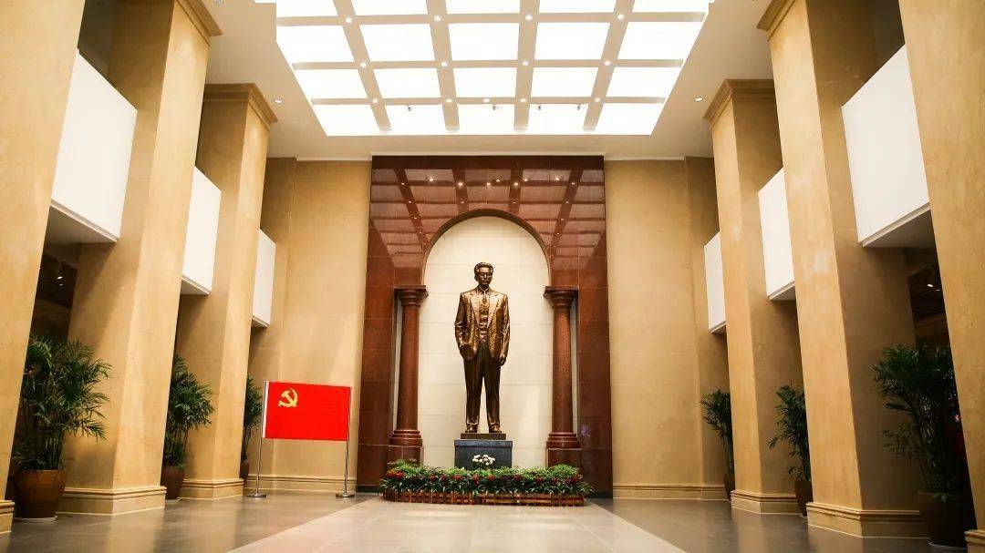 瞿秋白纪念馆今年清明,常州三杰纪念馆推出"云祭扫"服务,和市民一起