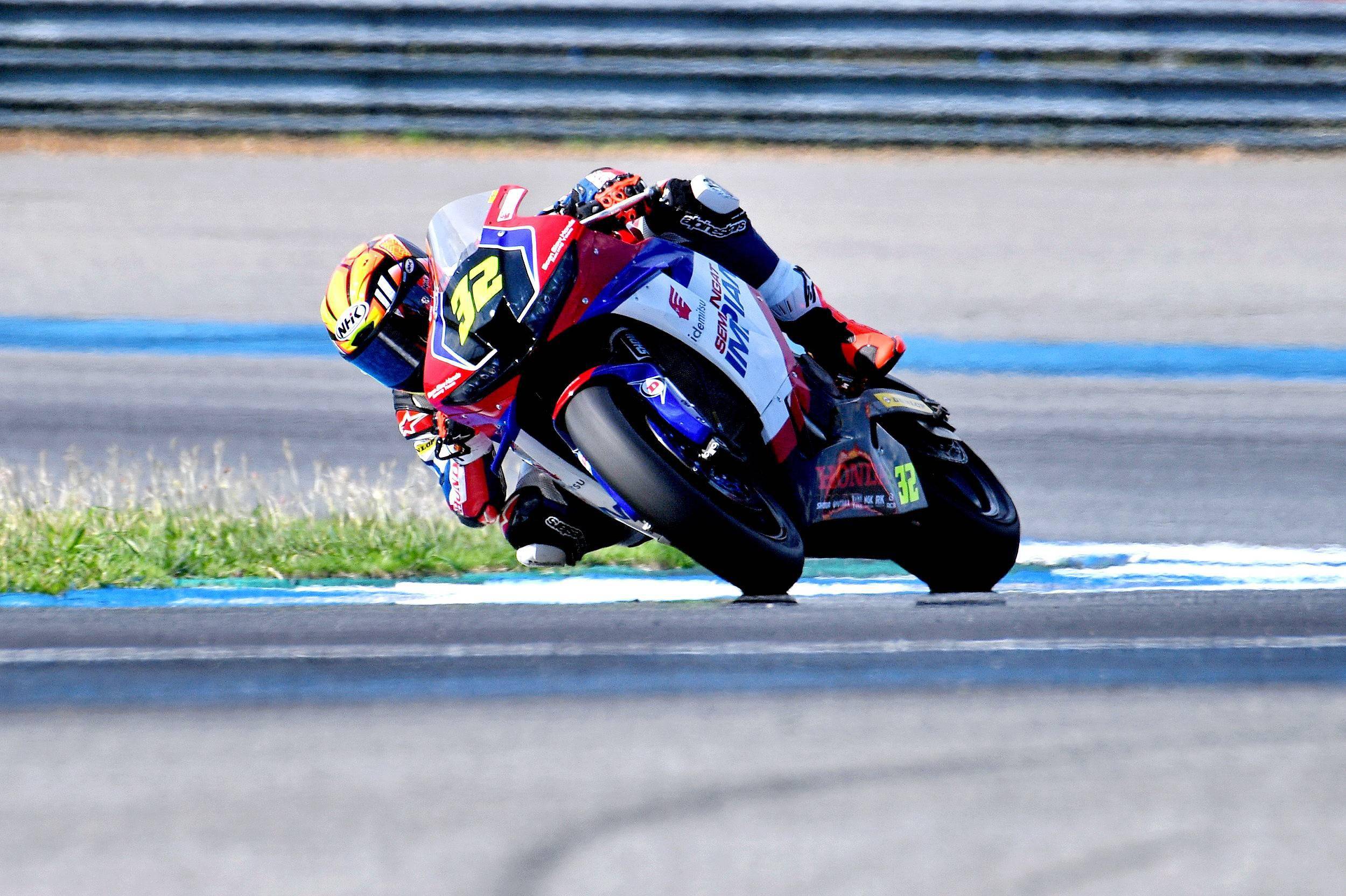 亚洲公路锦标赛ss600里的cbr600rr中