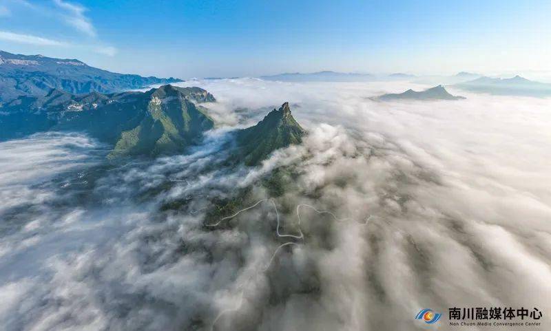 飞阅南川金佛山东麓藏仙山一起看看