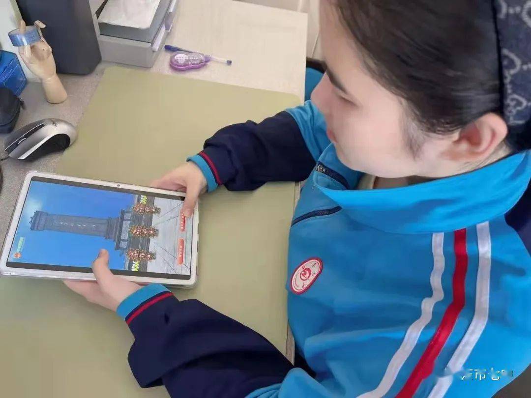 赓续英烈精神汲取奋进力量肇东市第七中学校缅怀革命先烈争做时代新人