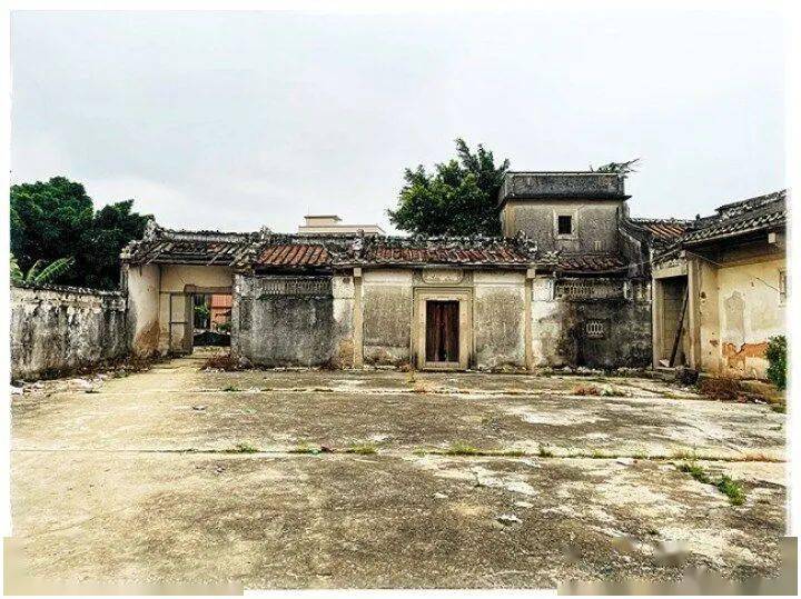 汕头潮阳这一百鸟朝凤建筑群走出以抽纱业起家的陈氏家族生意遍及
