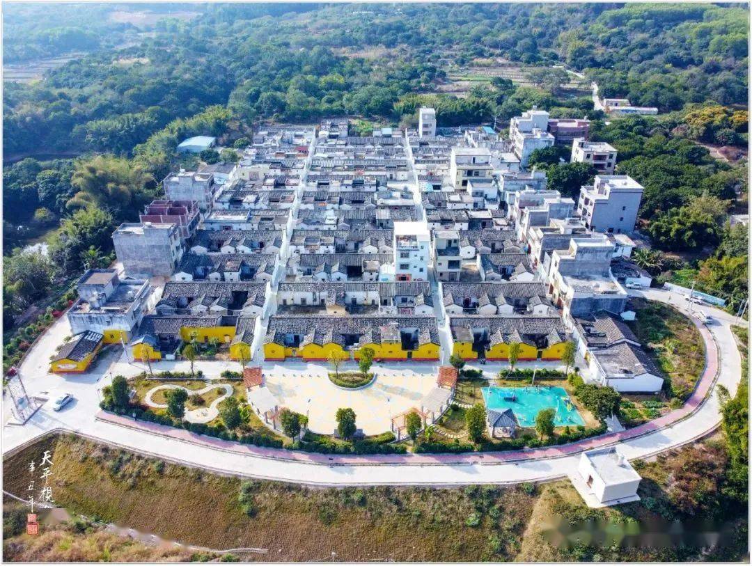 家乡美胜日寻芳大溪井美村