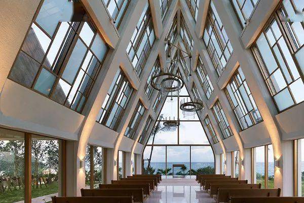 婚礼堂借鉴案例全球现代教堂设计分享2