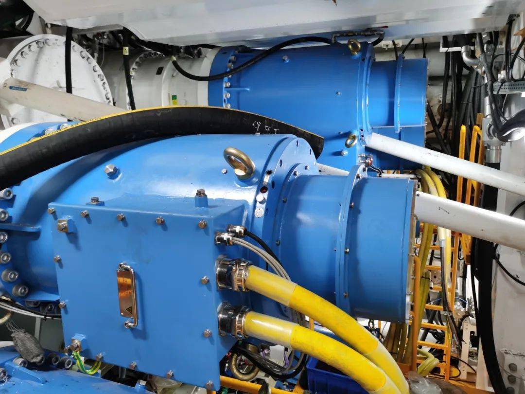 中车动力驱动盾构机深入掘进_电机_进行_进尺