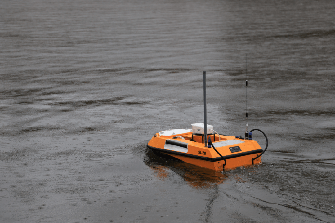 海南白沙借助高科技手段做好"六水共治"_无人船_进行_排污口