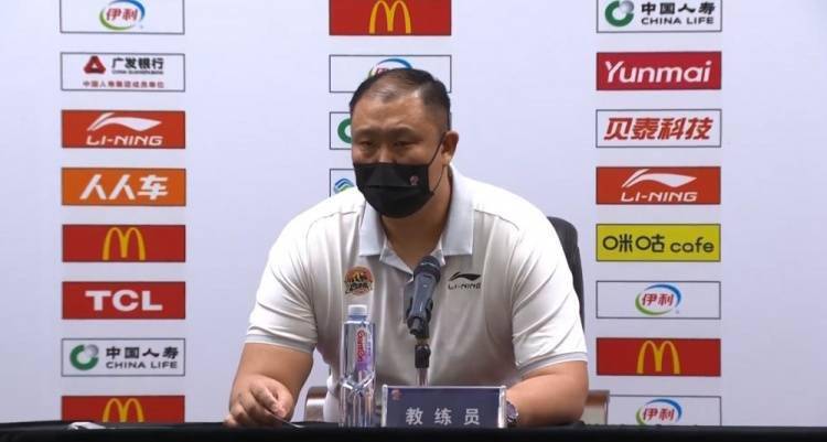 闹大了cba最强外援赛后暗讽裁判段铸3大争议错判官方该回应