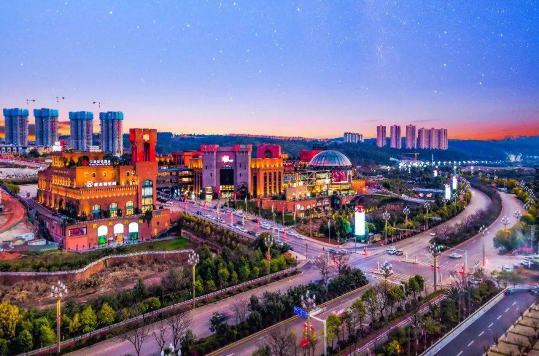 太平新城的夜靓了