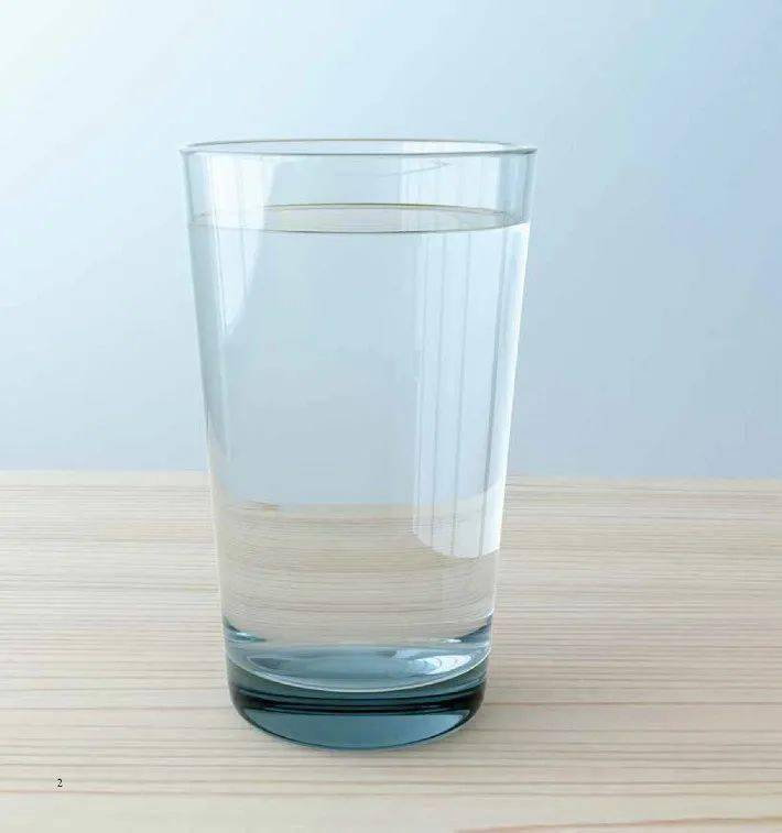 一杯水的照片 真实图片