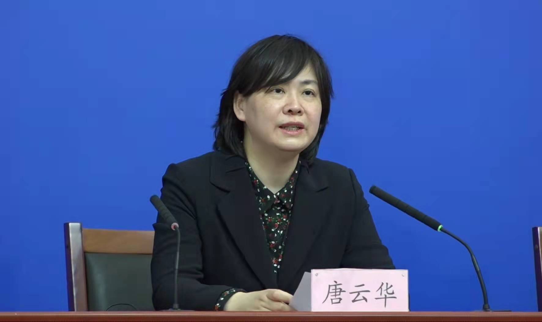 唐云华介绍,4月10日起未完成"两日一检"农贸市场从业等人员将被弹窗