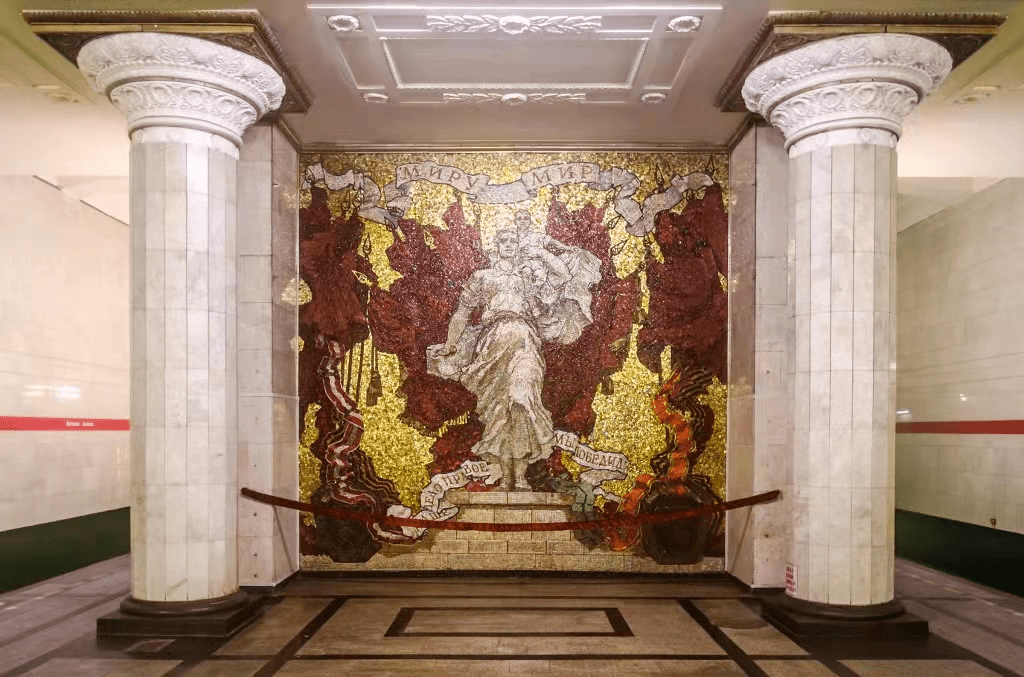 俄罗斯地铁壁画图片