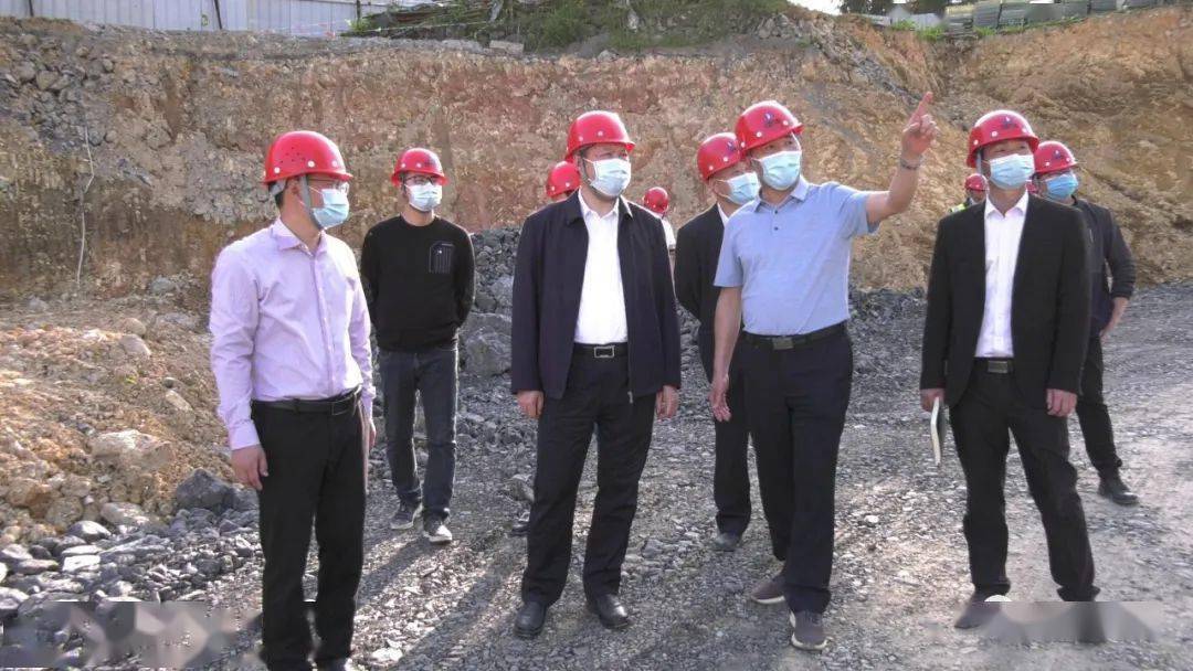 吴绍东调研县人民医院整体搬迁建设项目