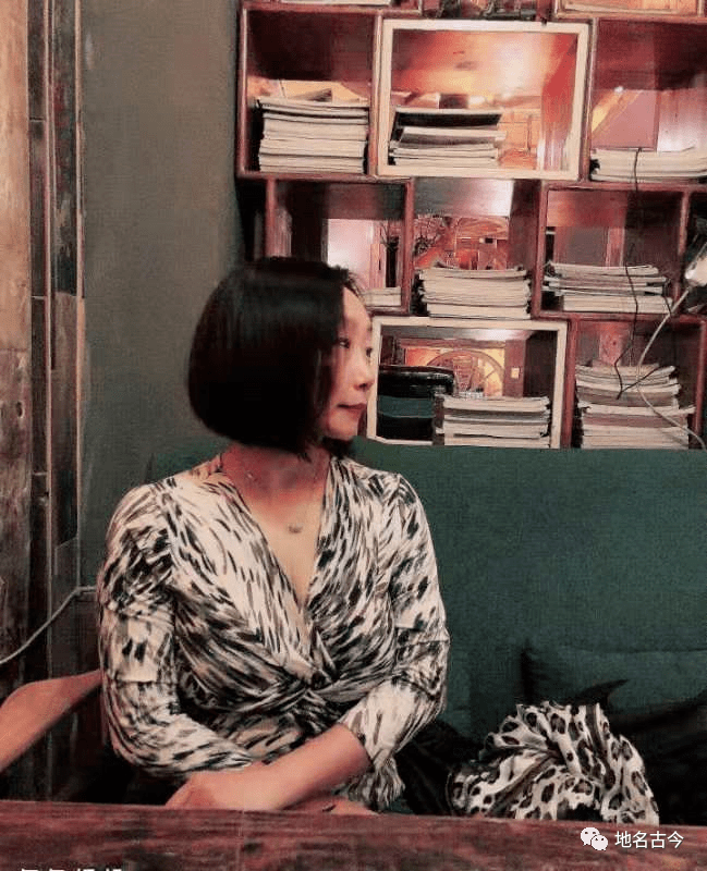 王红雨山中无日月