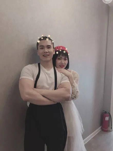 女生有多馋肌肉男看完她们的反应太真实了