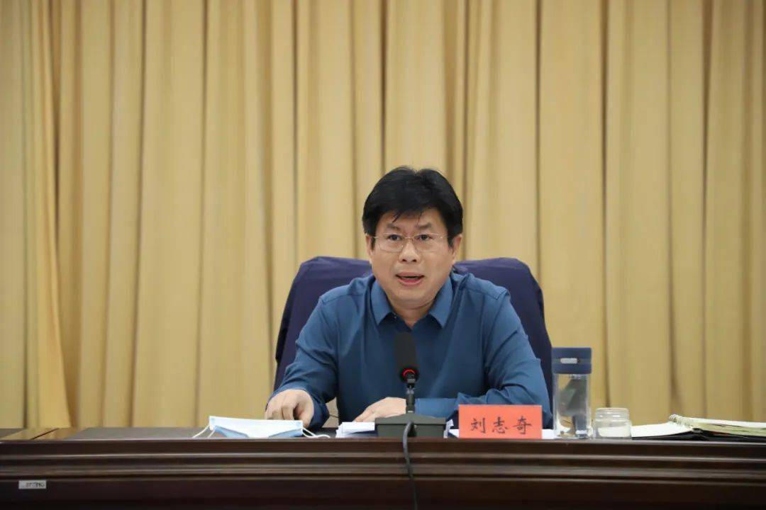 王涛以更坚决的态度更有力的措施更迅速的行动筑牢疫情防控铜墙铁壁