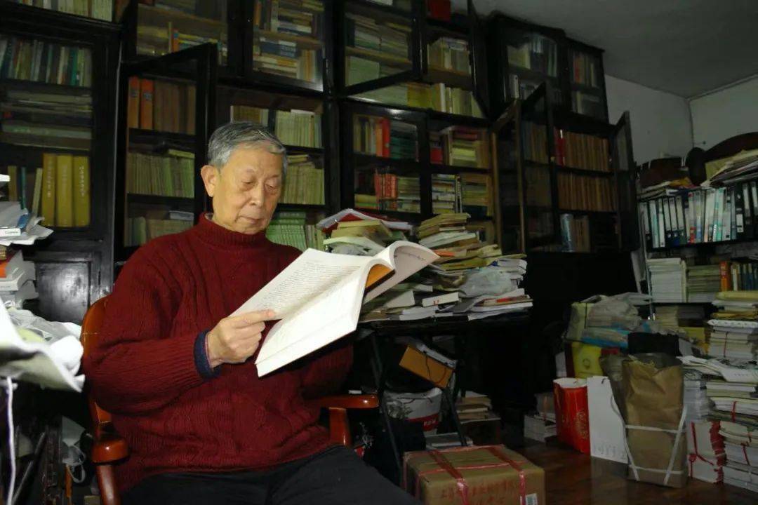 有如玄奘到西天看到真经那样激动缅怀朱雷先生