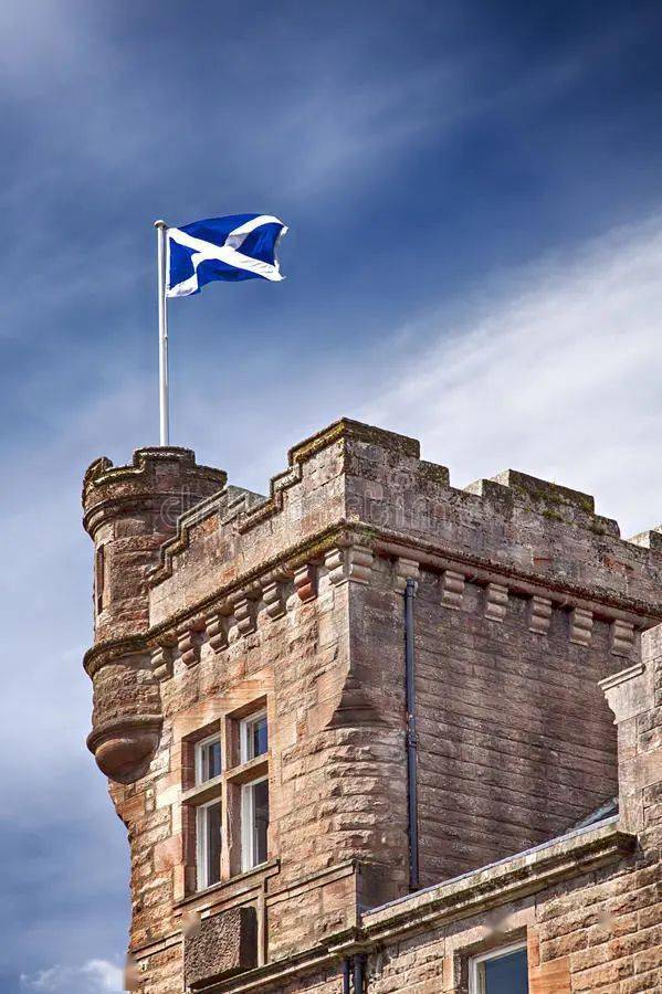 上周末,迟来的圣安德鲁日酒会在中国大饭店举行.