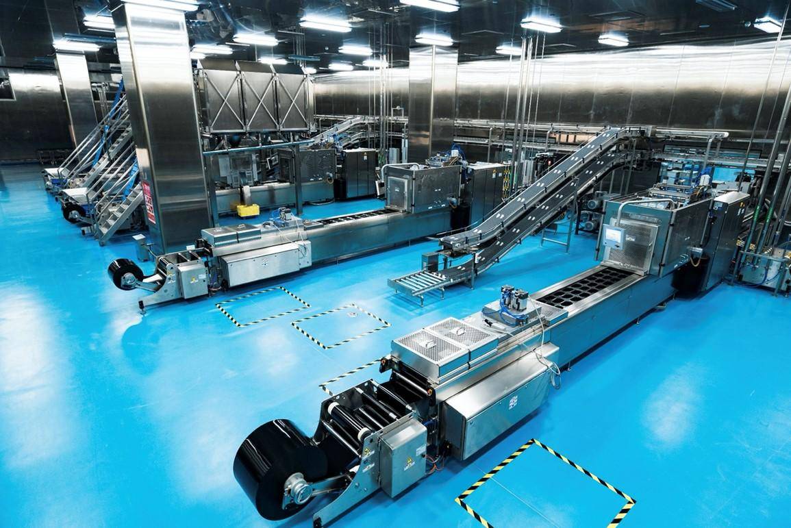 2021年初,周黑鸭华东工厂投产,进一步提升了前端业务的配送时效.