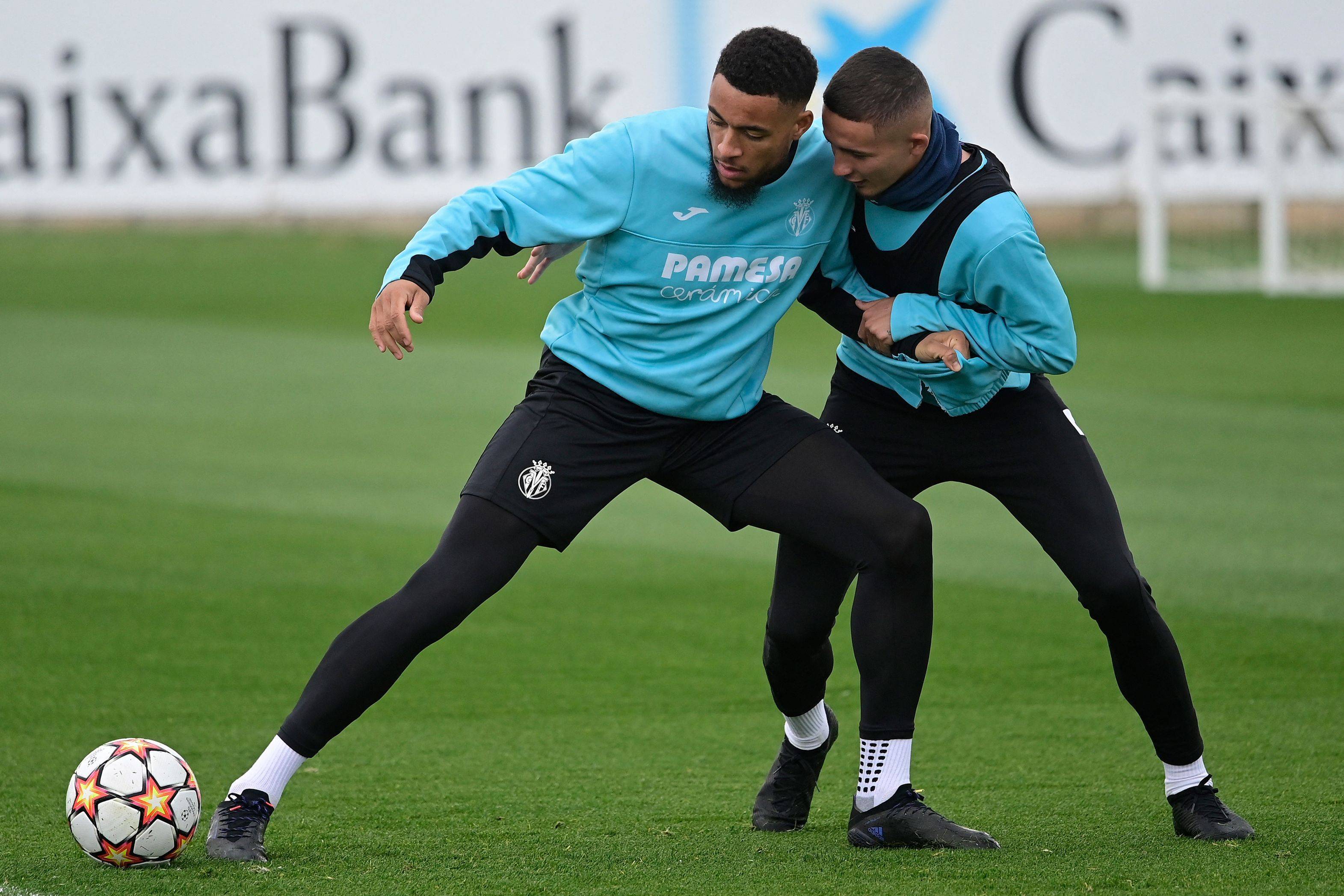 足球欧冠联赛比利亚雷亚尔赛前备战