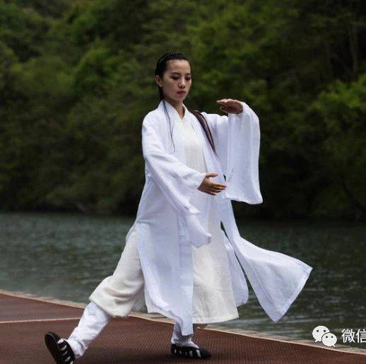 你的太极拳韵味为什么还不够?看看是不是缺了这两点!_动作_关节_全身