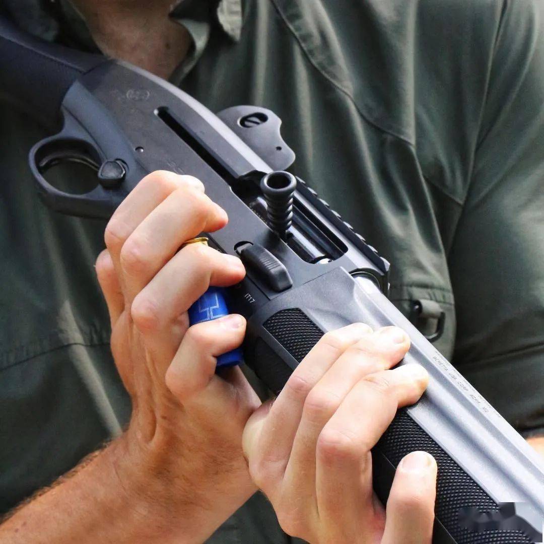 喷起来就停不下来意大利beretta1301霰弹枪图集