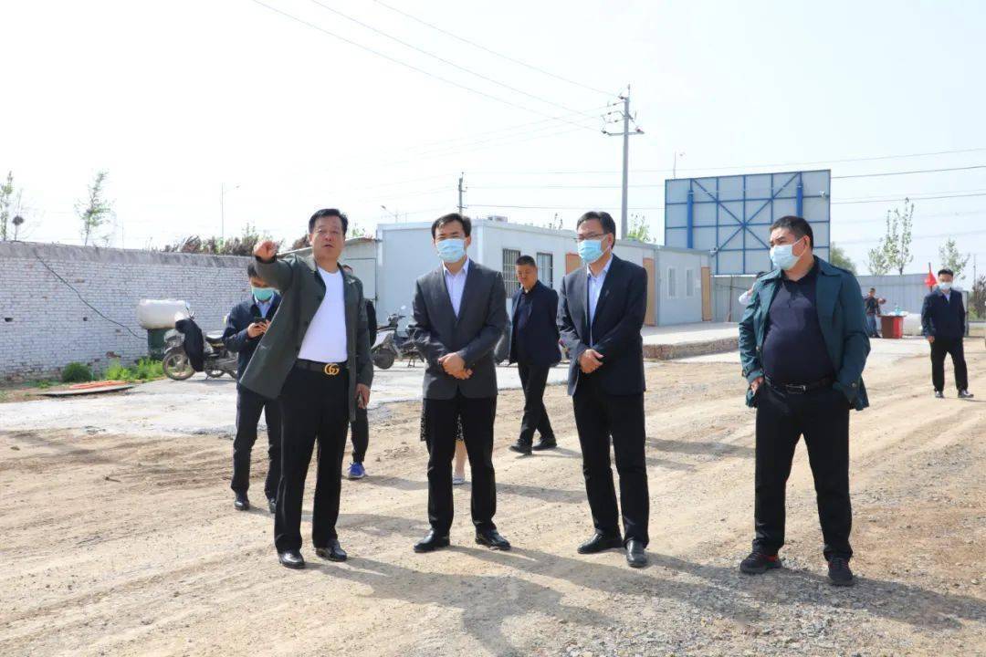 刘军伟实地调研辉县项目建设