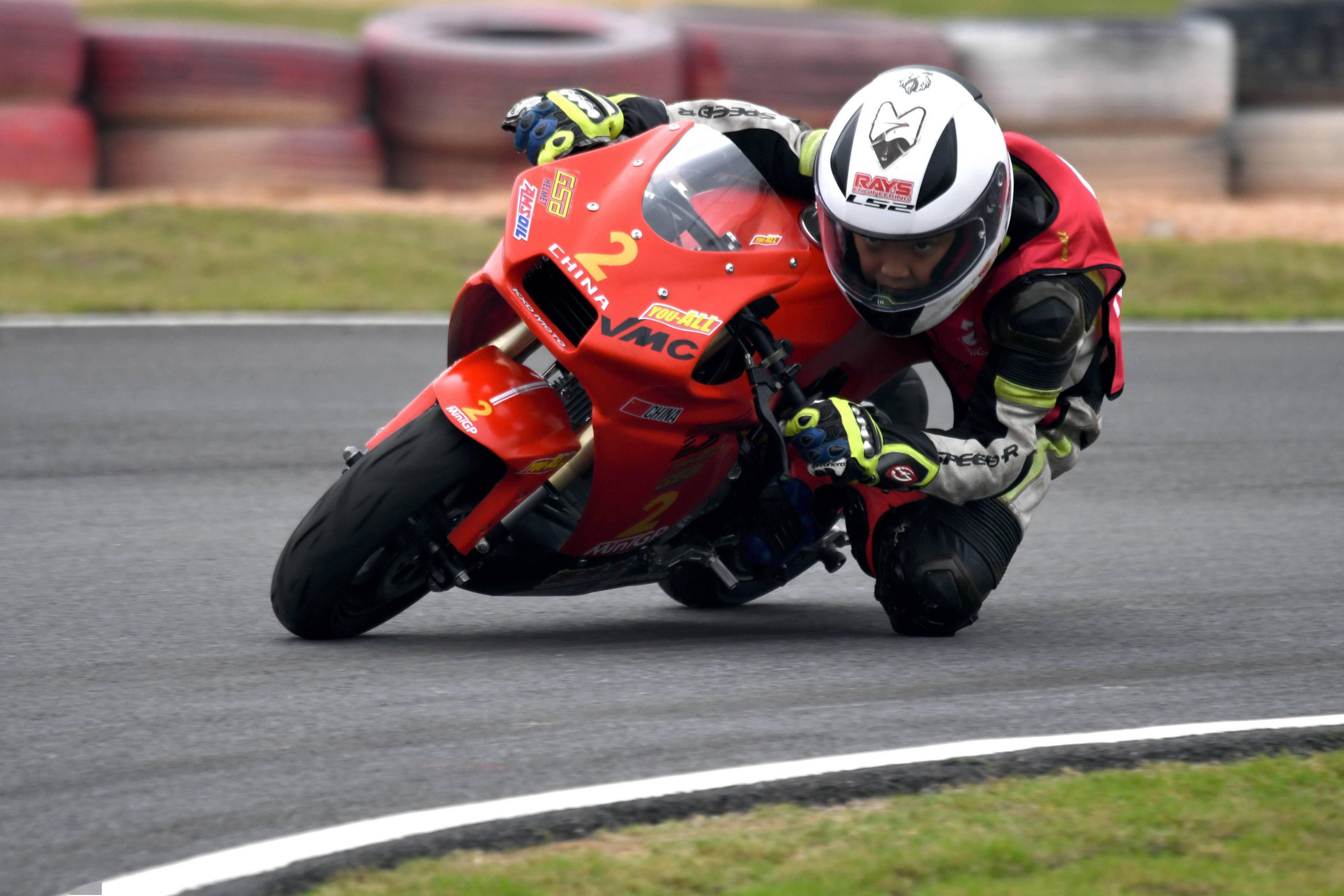 kxdminigp超级联赛广东清远站小车手剪影