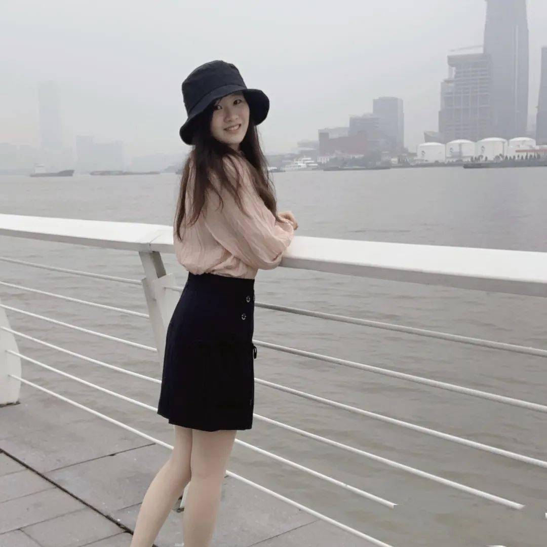 主持人16级emba(校友) 20级工商管理于辉 张周佳鑫嘉宾介绍7676快