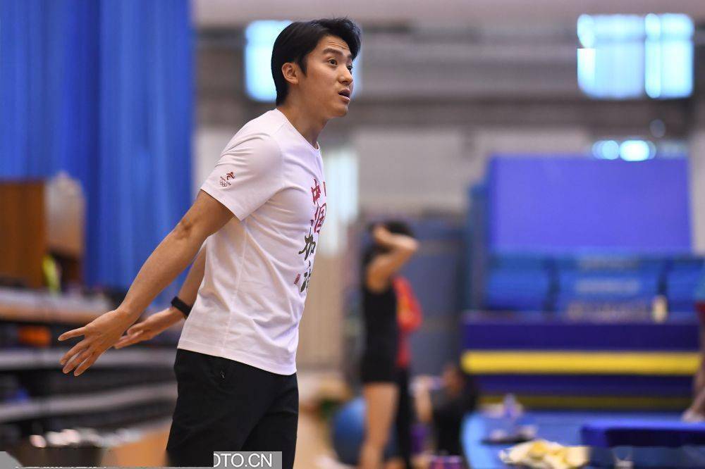 「图集」国家蹦床队备战亚运会"双子星"董栋涂潇执教鞭_中国_训练