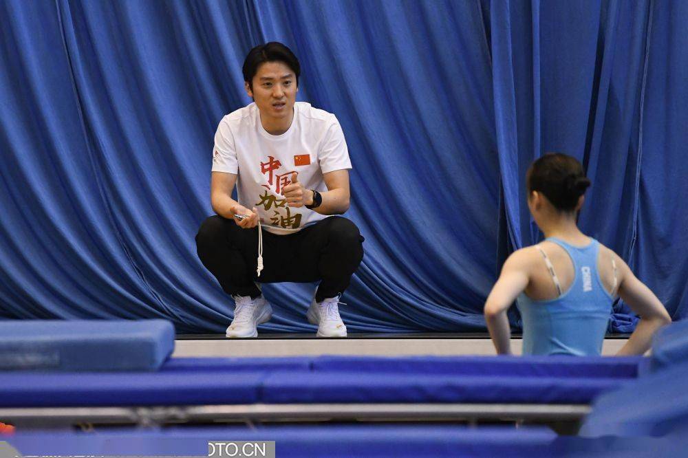 「图集」国家蹦床队备战亚运会"双子星"董栋涂潇执教鞭_中国_训练