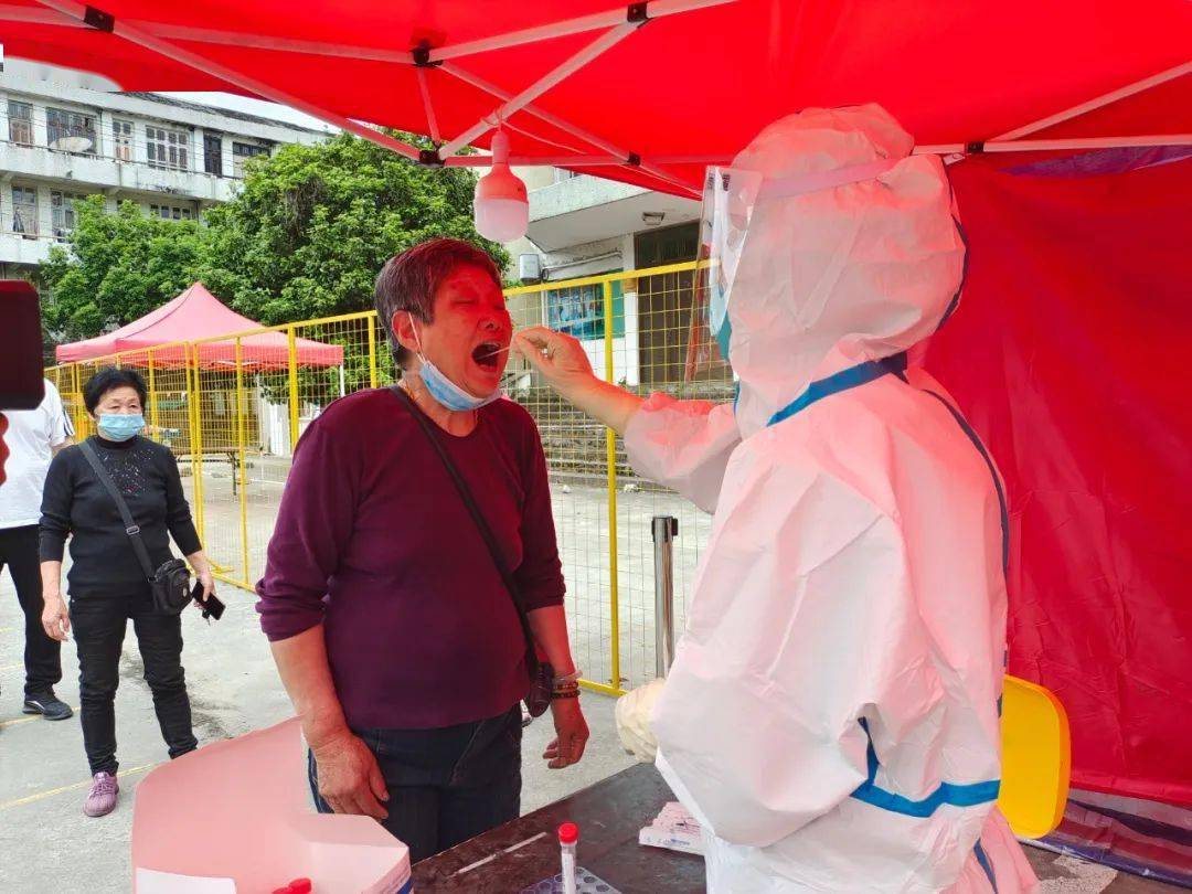 平阳各地全员核酸现场…_检测_采样_村民