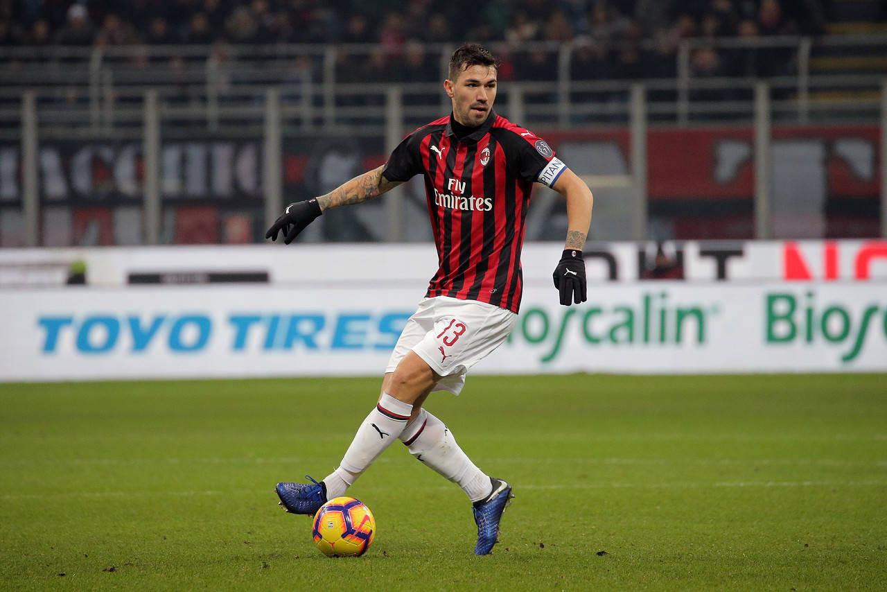 意媒拉齐奥与罗马尼奥利达成协议年薪300万欧50万奖金签5年