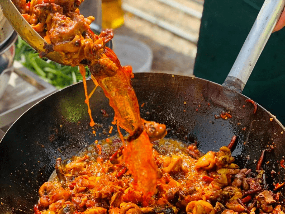 三月街吃鸡攻略寻味你记忆中的月街美食