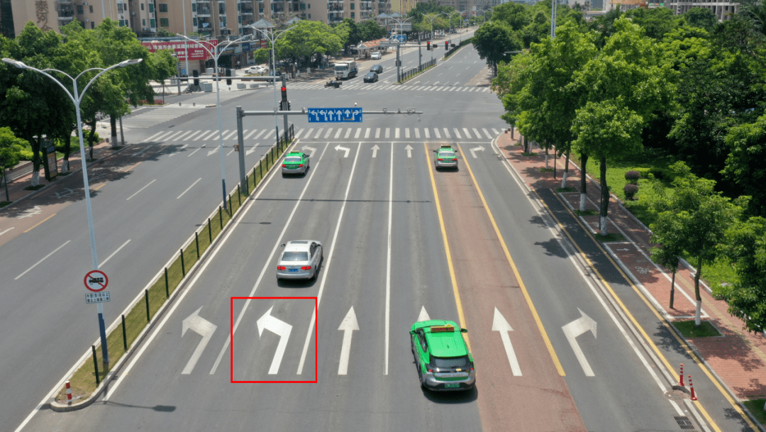 車道線變化後要注意這些車道線變化後司機開車要注意如果不按導向車道