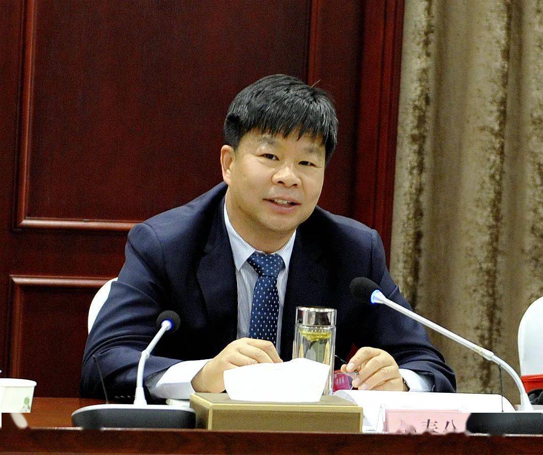 县委书记邵奉公参加县政协十二届一次会议工商联界别