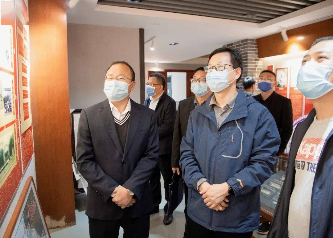 4月16日,我院党委书记刘福生一行赴赣州市第四中学参观调研,双方签署