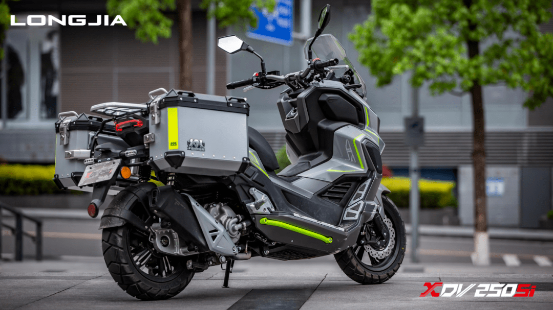 箱见恨晚拉力踏板龙嘉xdv250si秒变高能摩旅战神