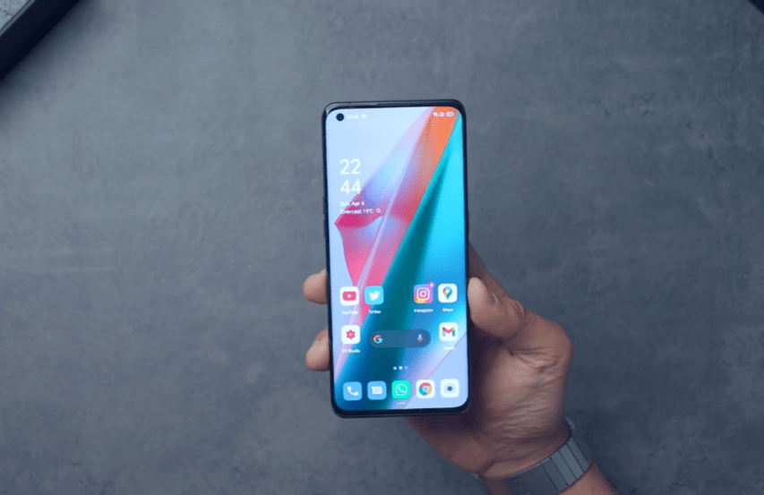 中端市场看opporeno系列,而高端市场则有oppofind系列打头阵,并且在