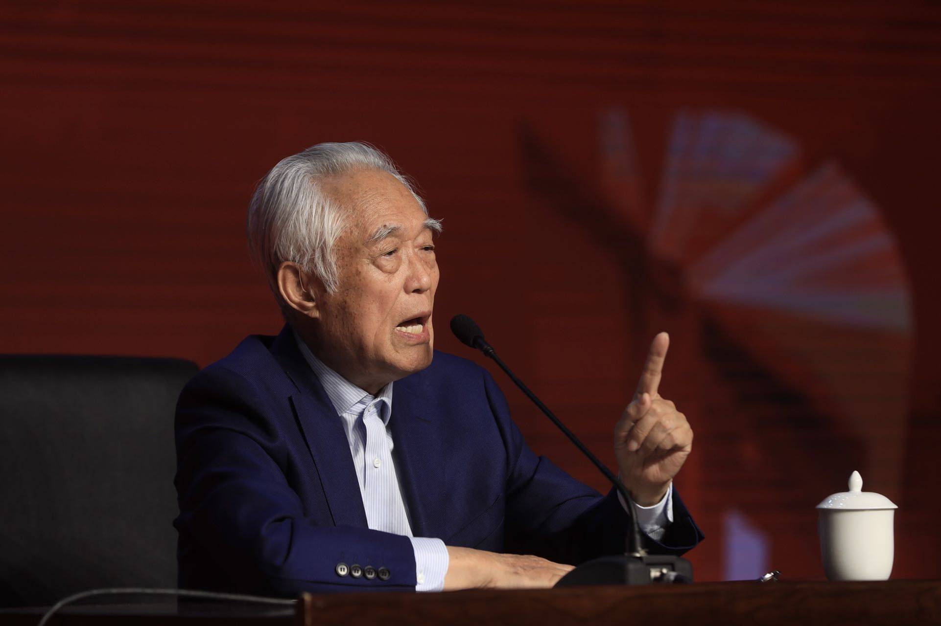 专访阎崇年:电子书是历史进步,但做学问一定要查原始资料_活动_北京