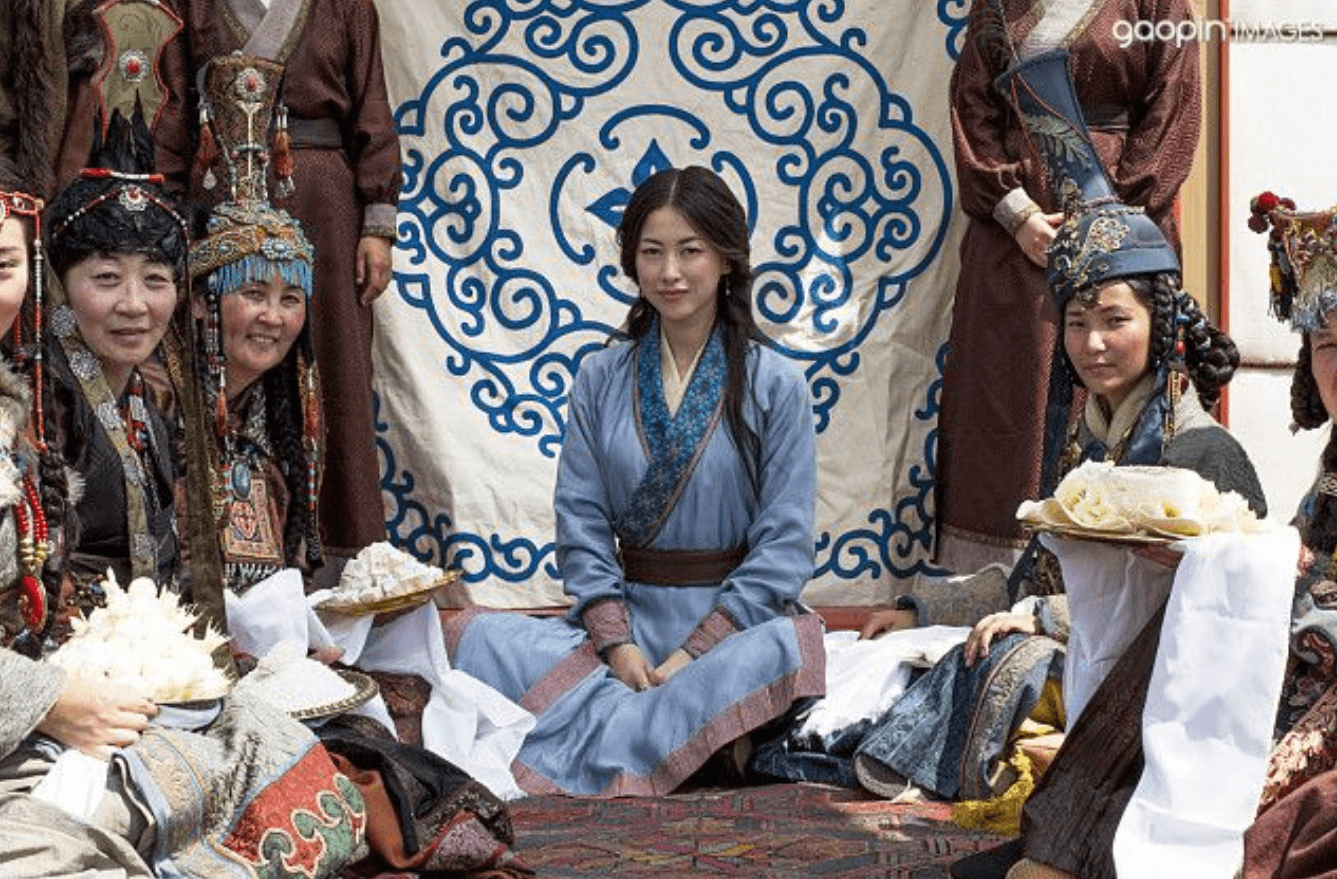 安德鲁·法兰克及日耳曼那梭人威廉和契丹国阿兰人施该带队去罗马教廷