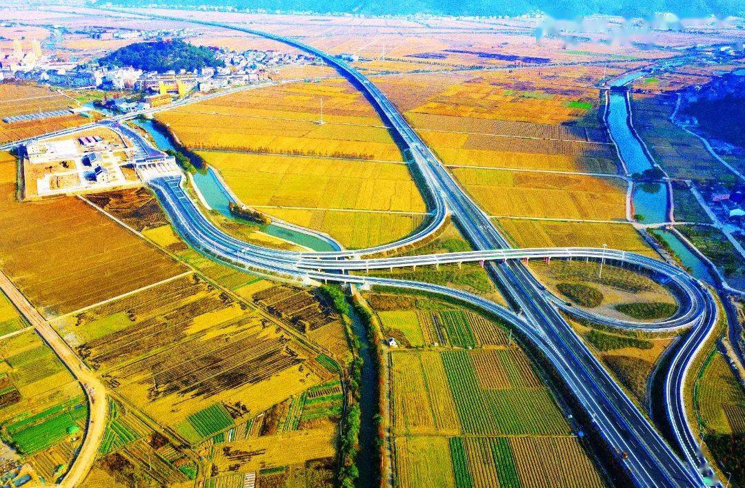 龙丽温高速文成至瑞安段工程通过竣工验收投入正式运营